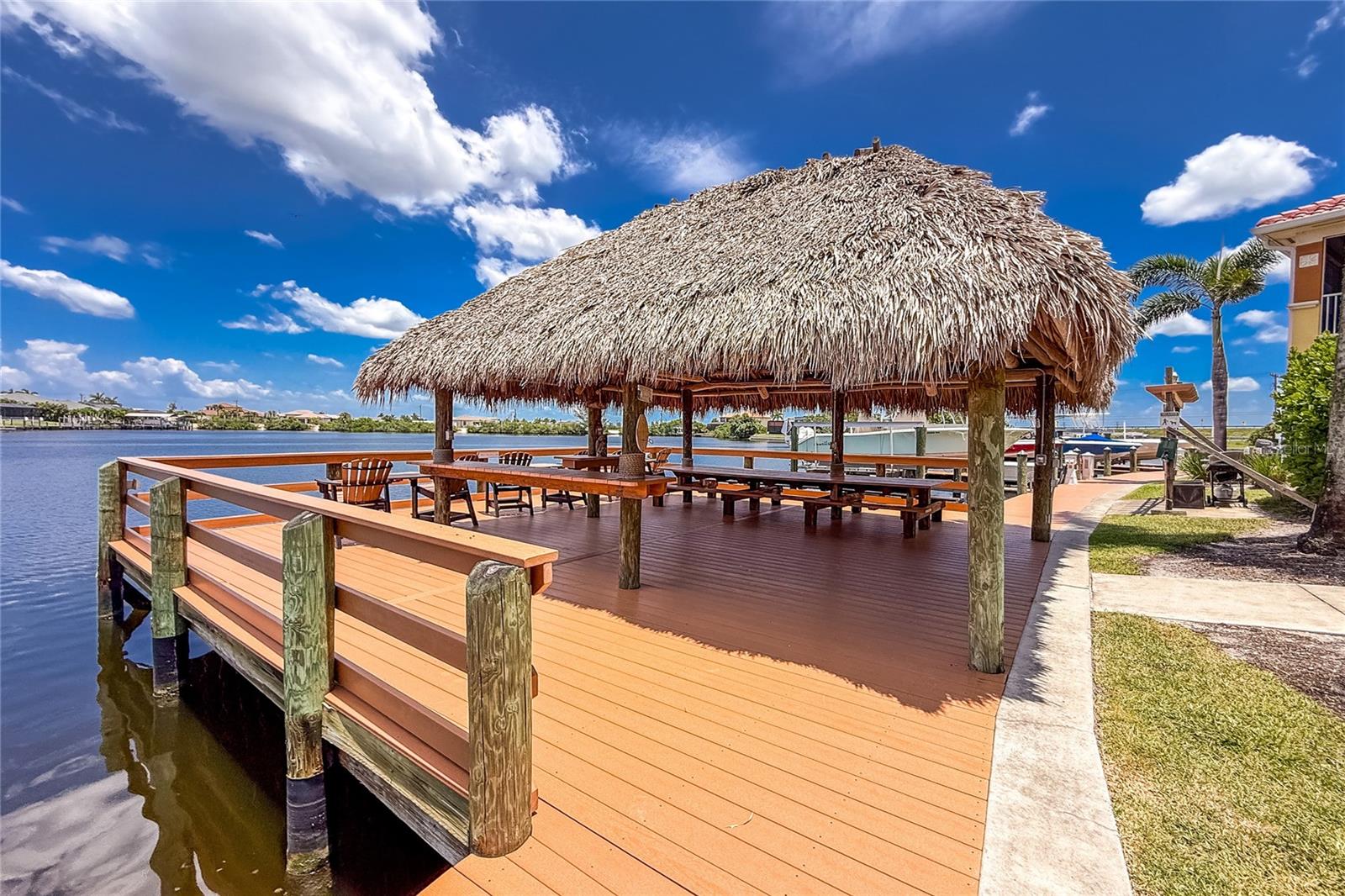 175 SHADROE COVE CIR #1104