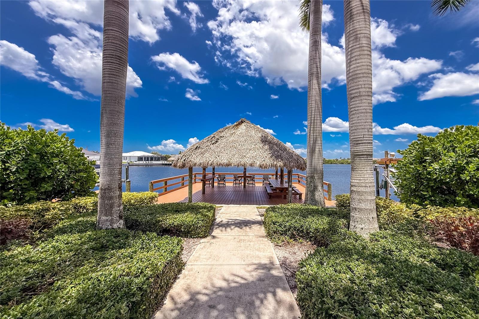 175 SHADROE COVE CIR #1104