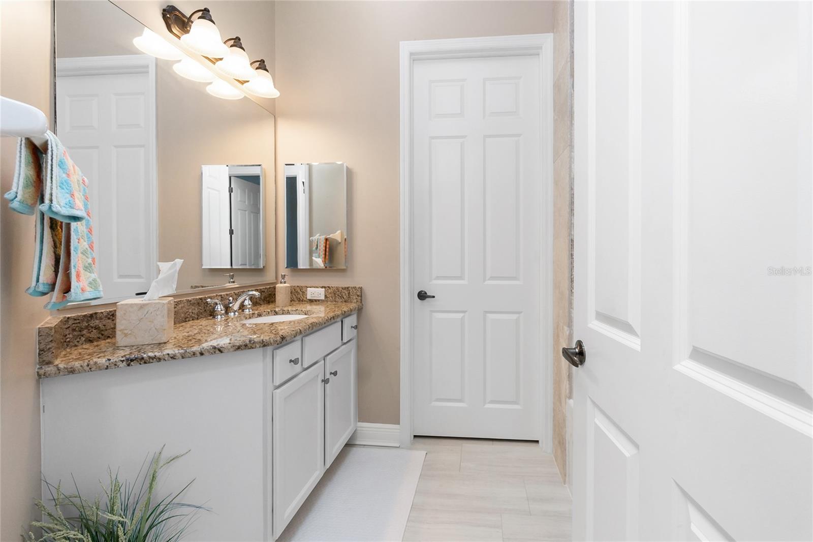 175 SHADROE COVE CIR #1104