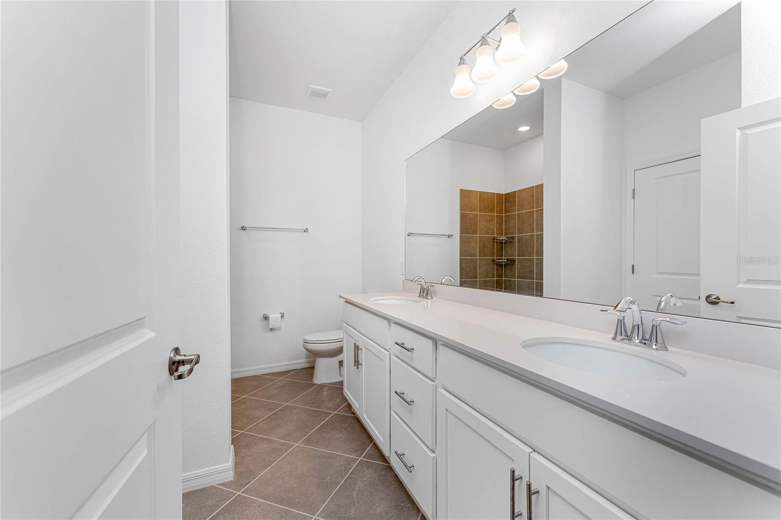 14121 HERITAGE LANDING BLVD #731