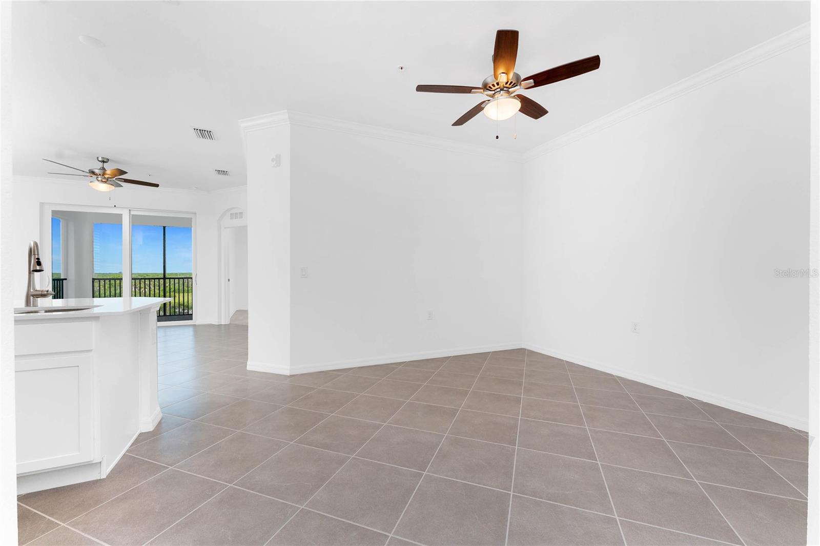 14121 HERITAGE LANDING BLVD #731