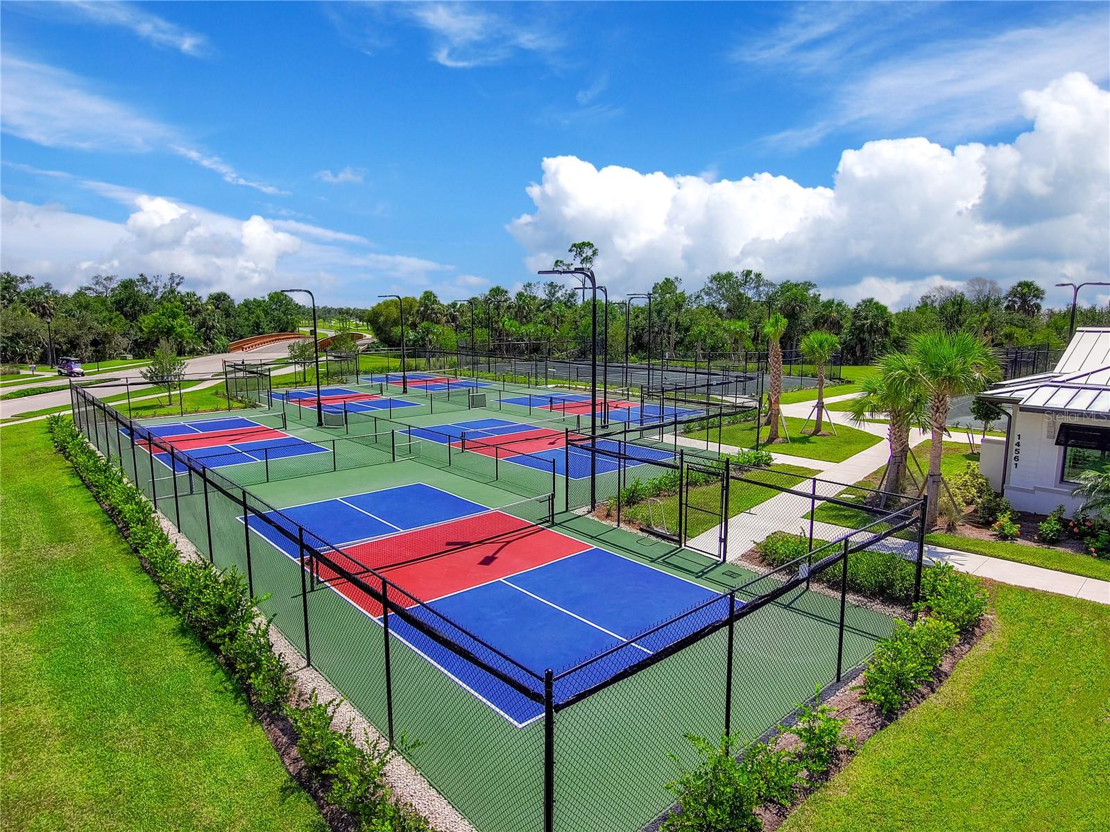 14121 HERITAGE LANDING BLVD #731