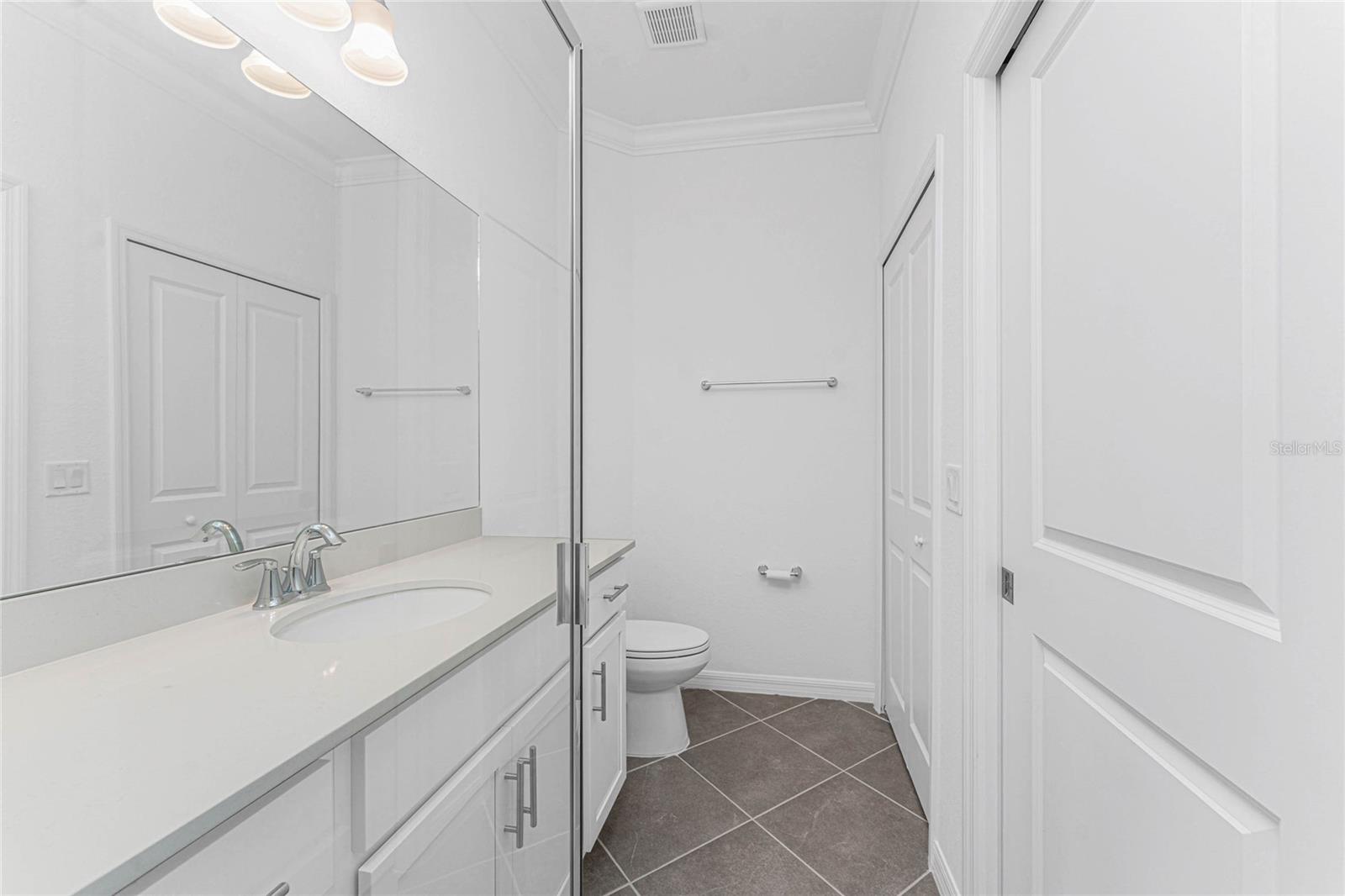 14121 HERITAGE LANDING BLVD #731