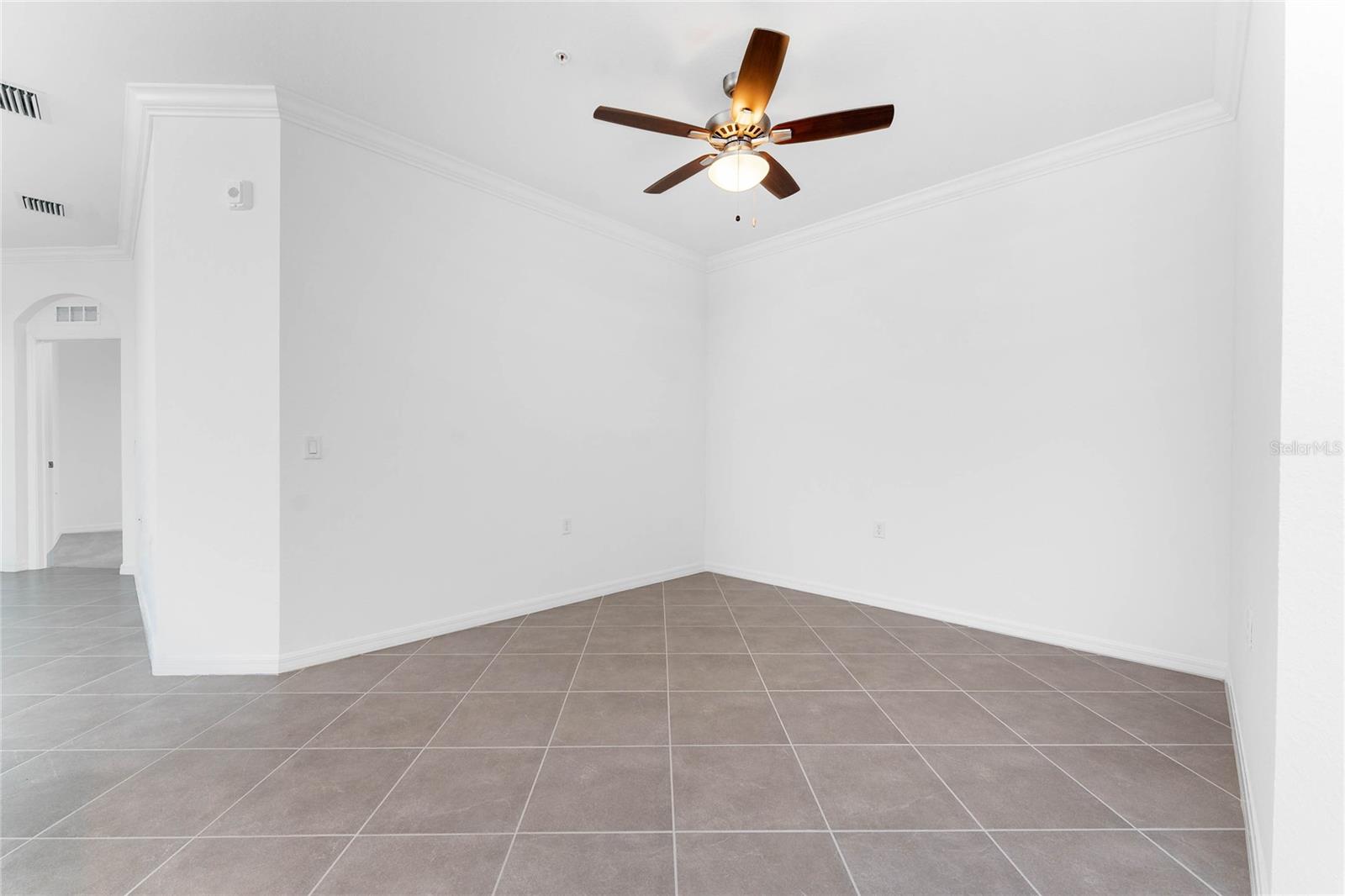 14121 HERITAGE LANDING BLVD #731