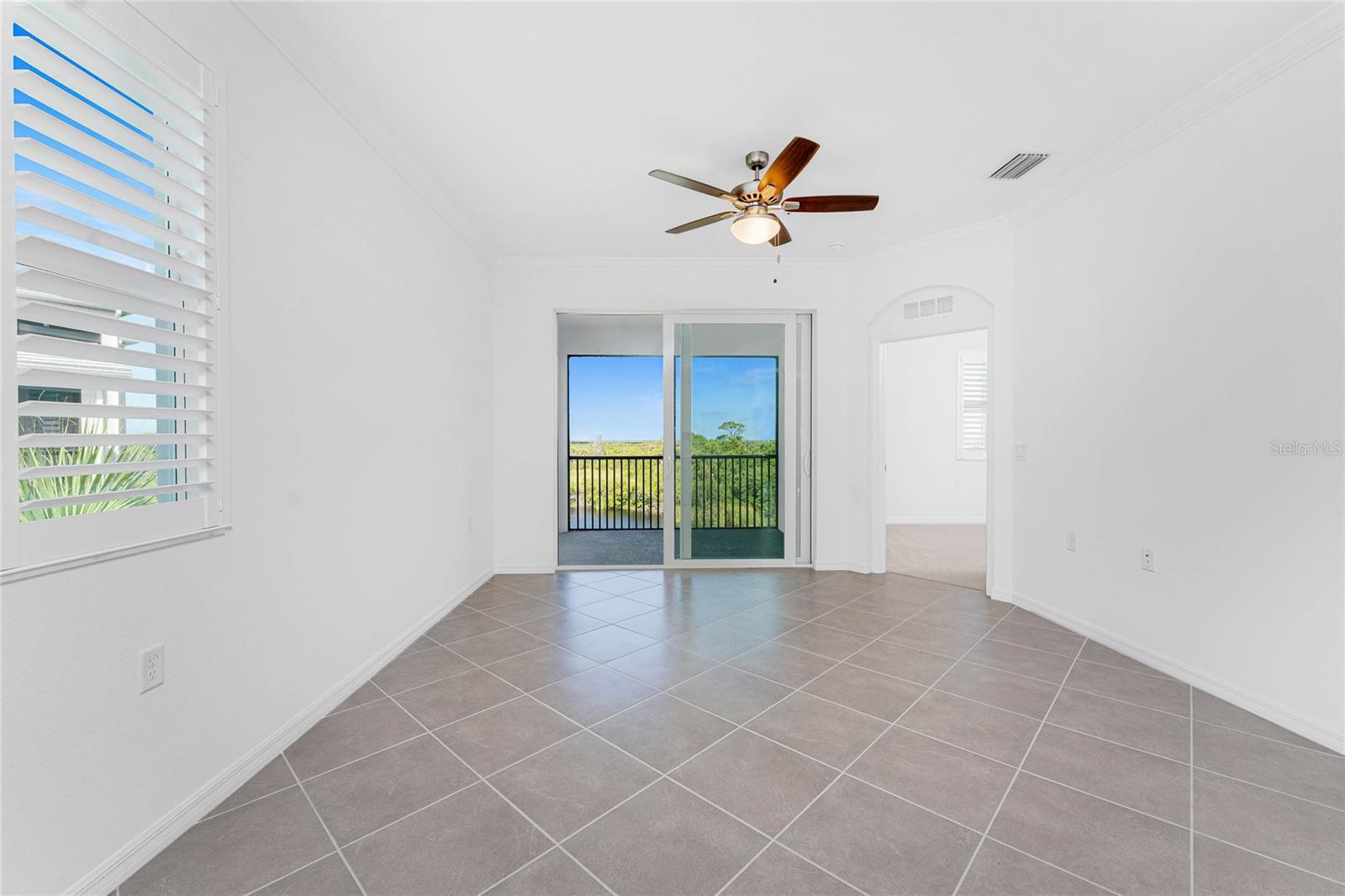 14121 HERITAGE LANDING BLVD #731