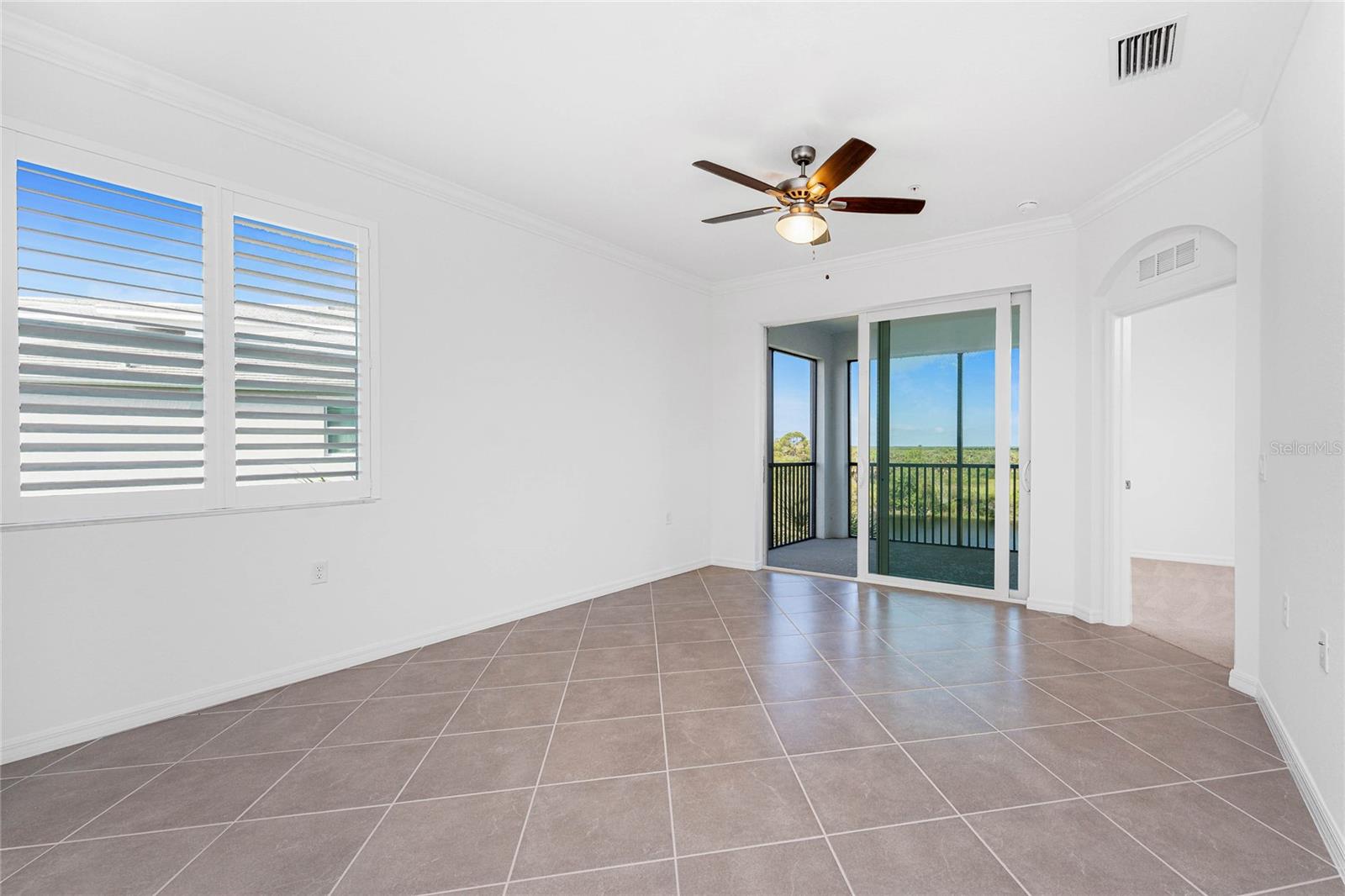 14121 HERITAGE LANDING BLVD #731