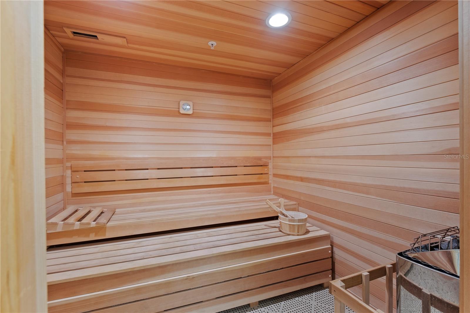 14121 HERITAGE LANDING BLVD #731