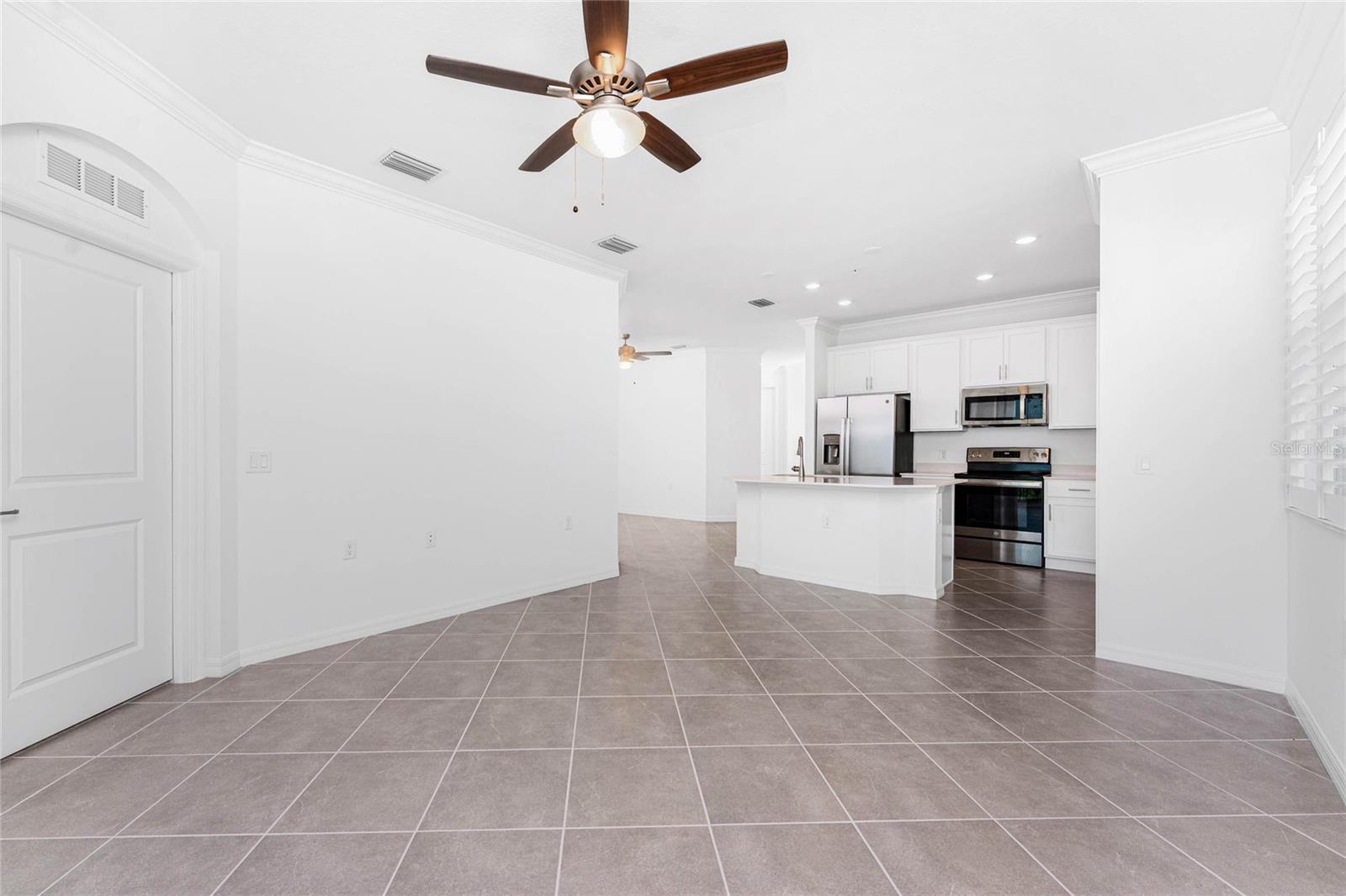 14121 HERITAGE LANDING BLVD #731