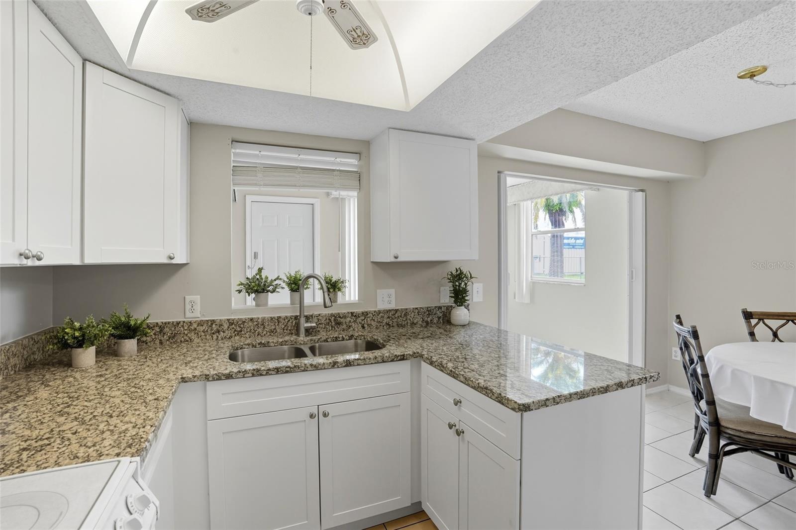 4158 TAMIAMI TRL #H2