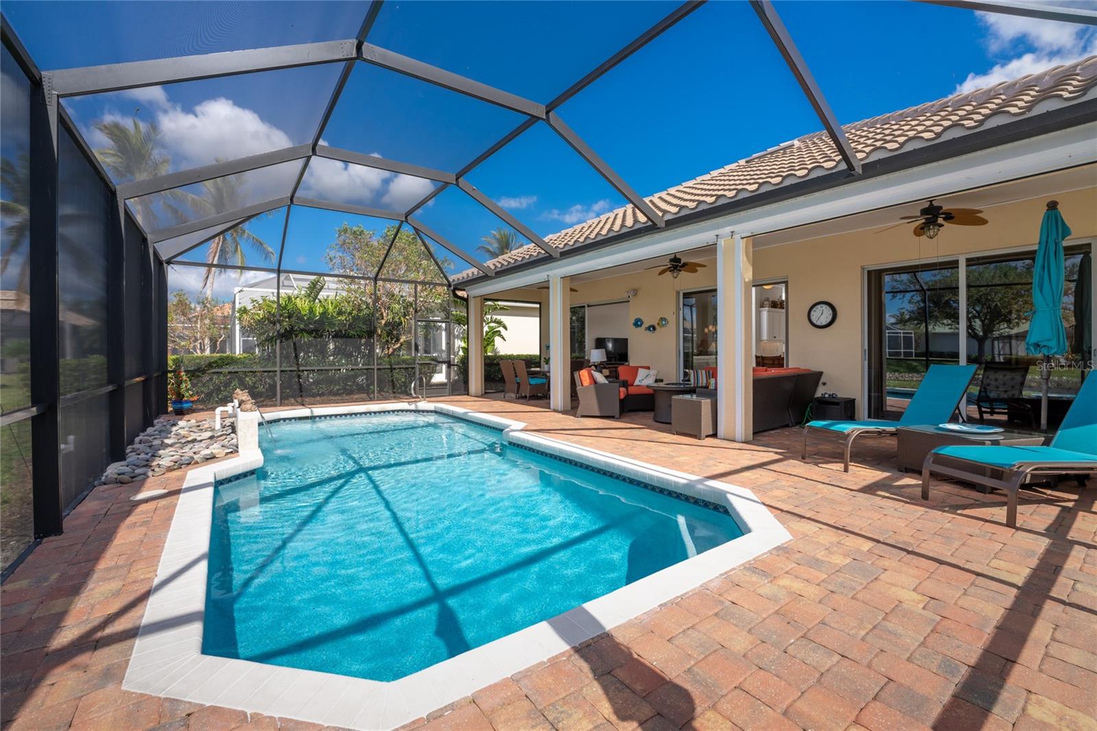 17832 COURTSIDE LANDINGS CIR