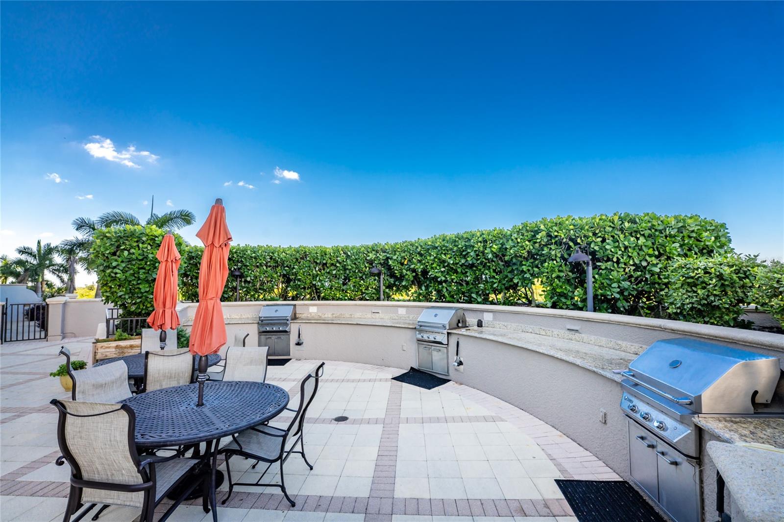 3329 SUNSET KEY CIR #301