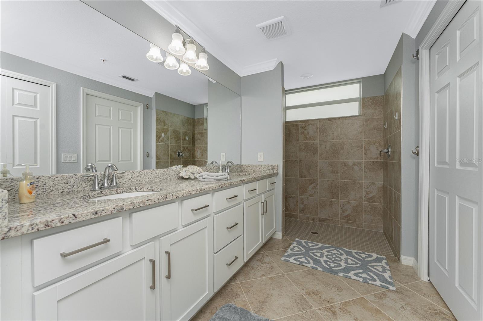 14060 HERITAGE LANDING BLVD #311