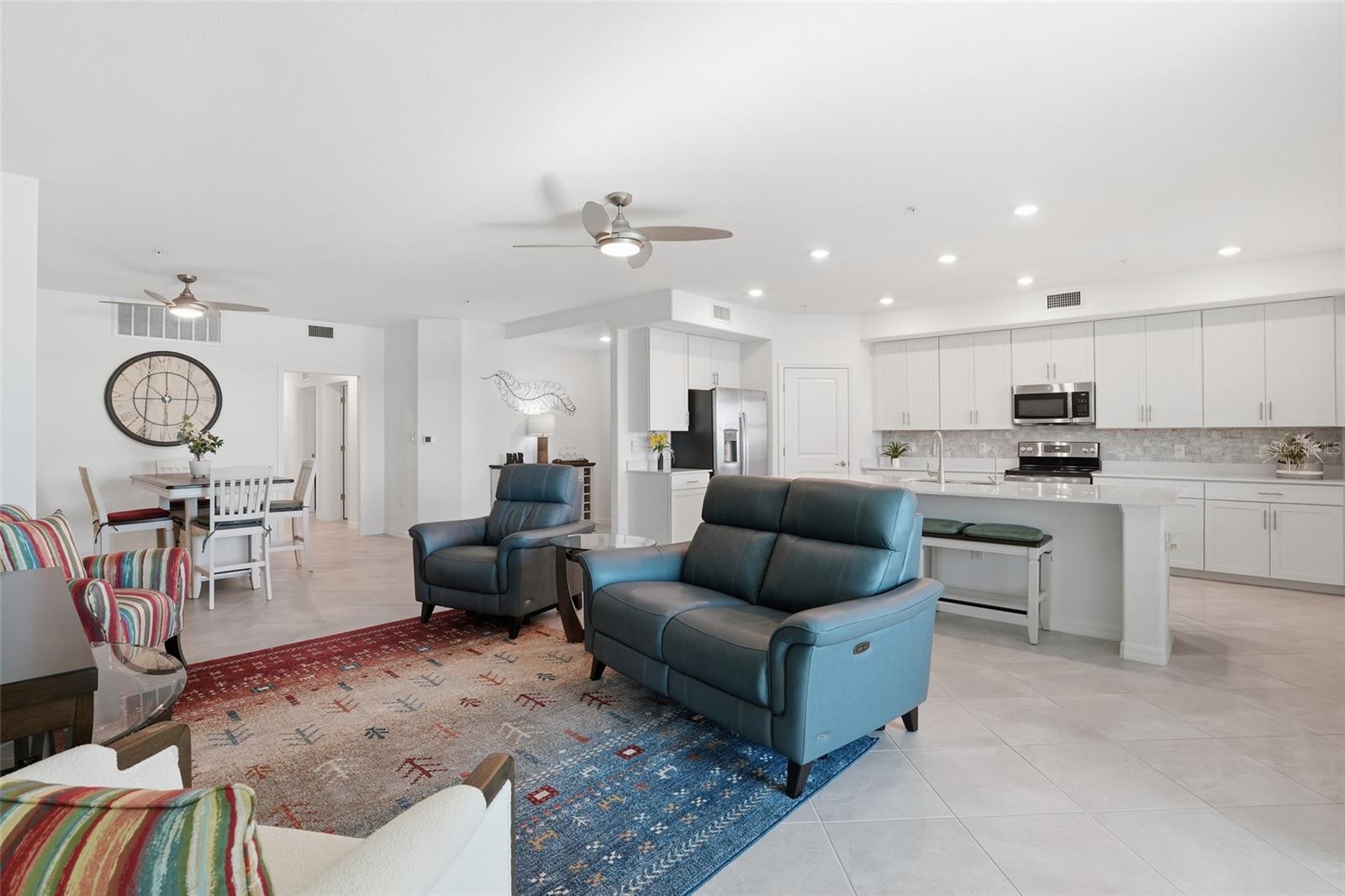 14144 POPPY FIELD LOOP #4211