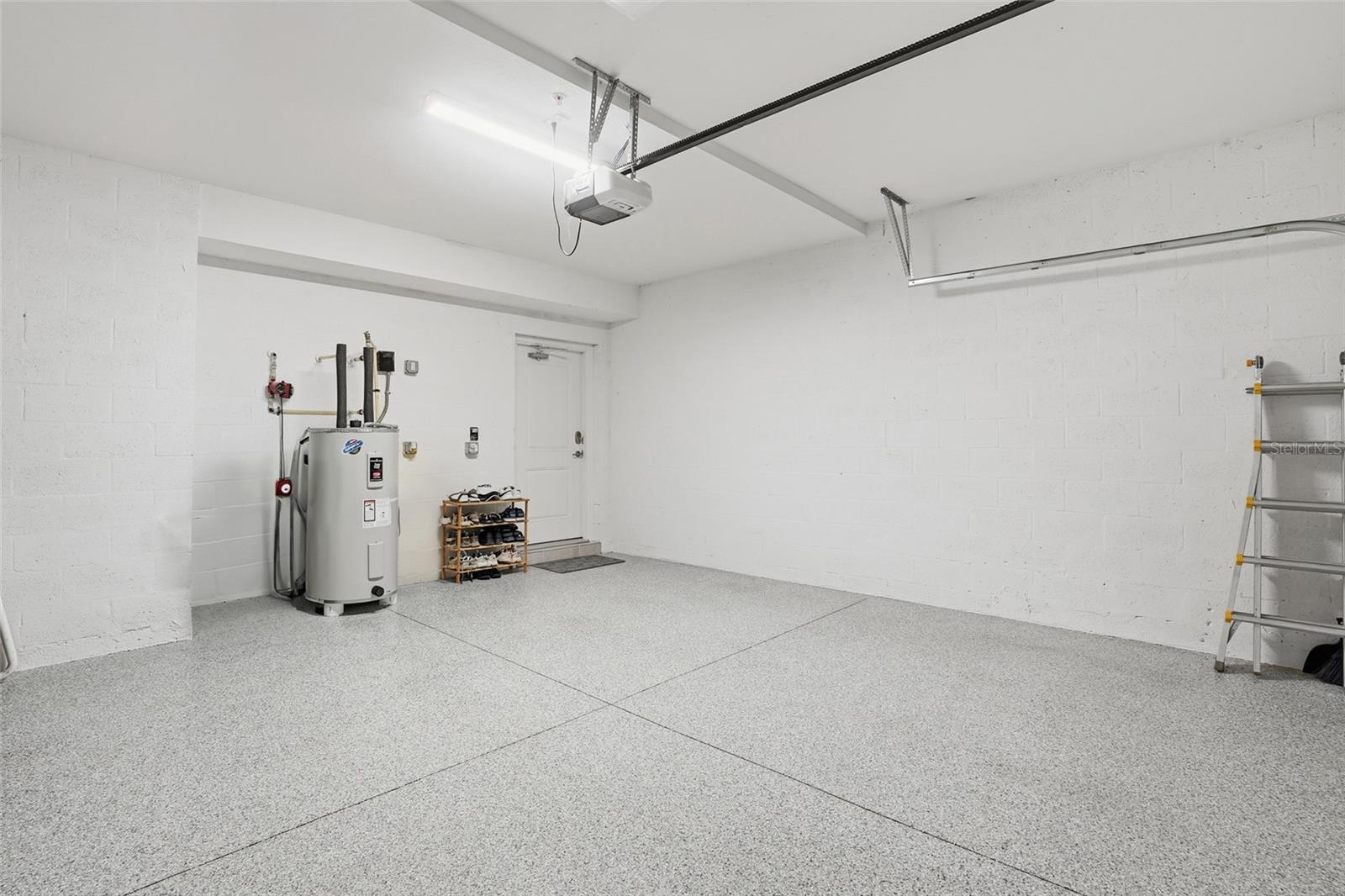 14144 POPPY FIELD LOOP #4211