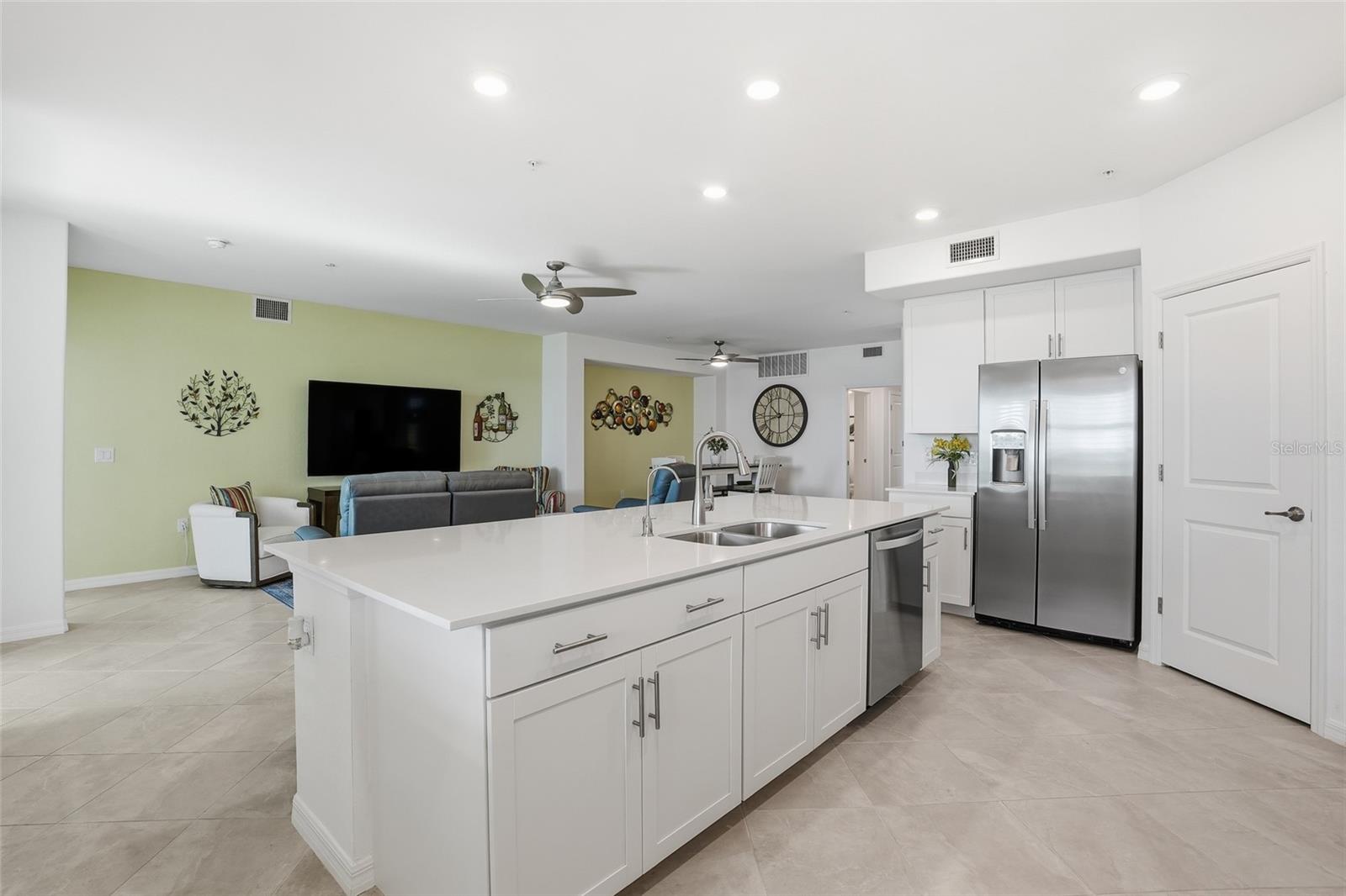 14144 POPPY FIELD LOOP #4211