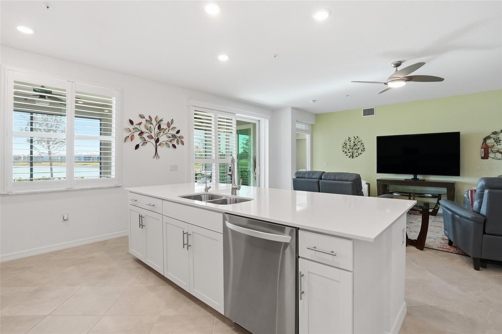 14144 POPPY FIELD LOOP #4211