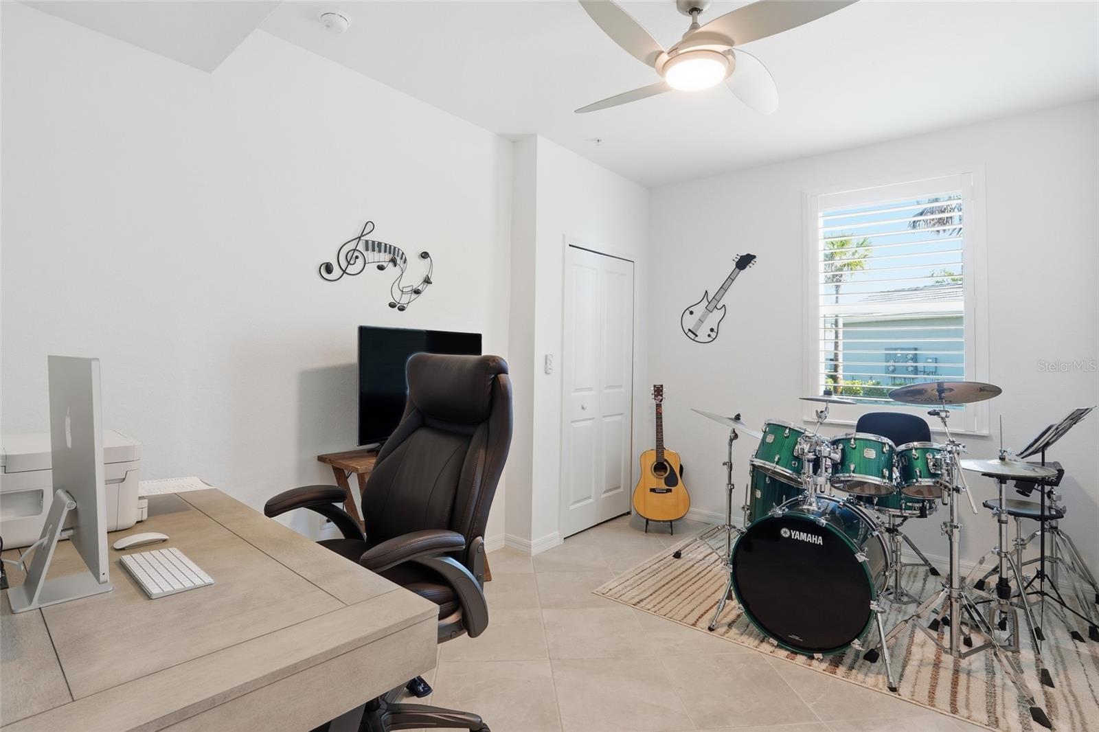 14144 POPPY FIELD LOOP #4211