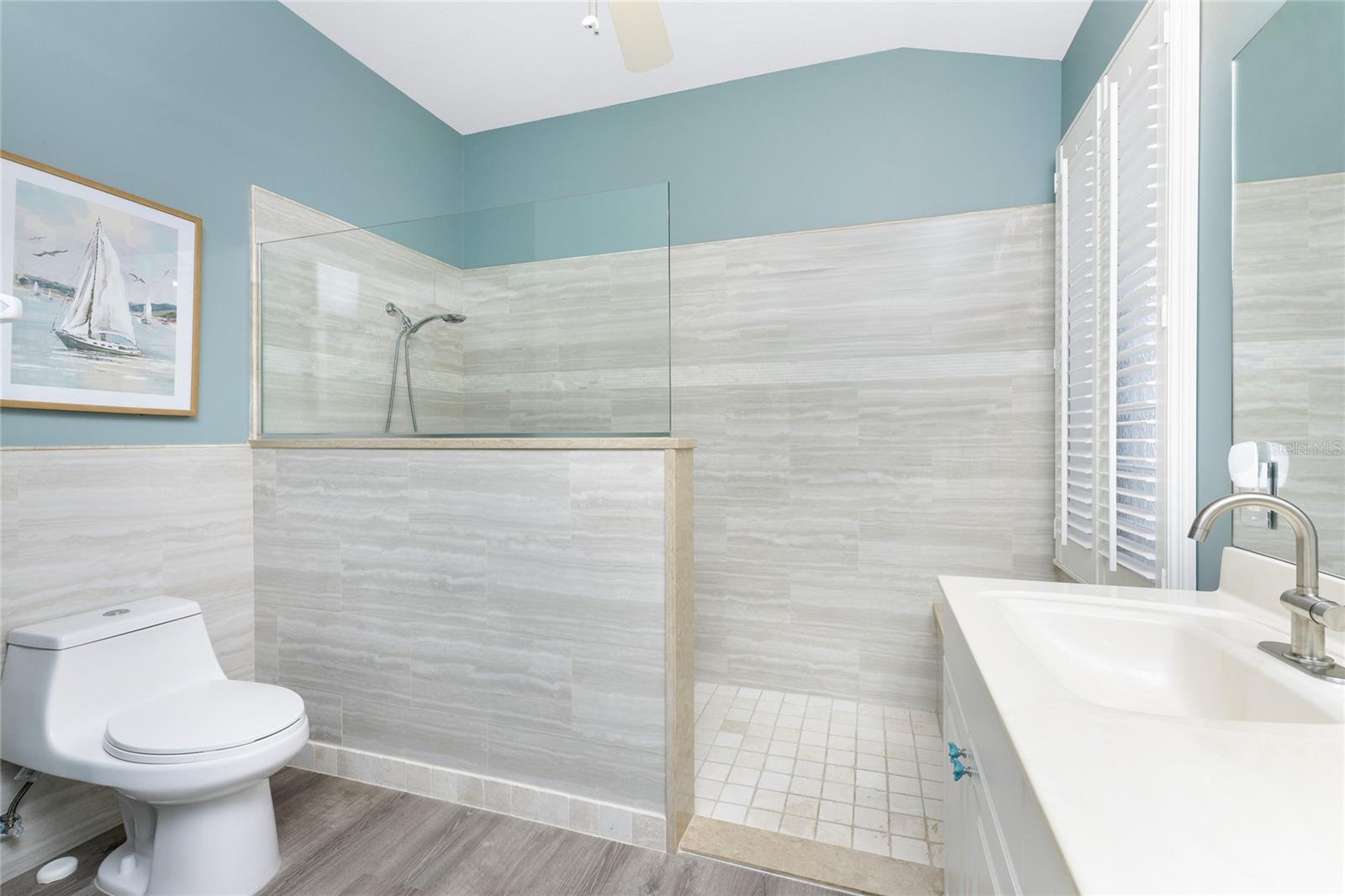 17929 COURTSIDE LANDINGS CIR