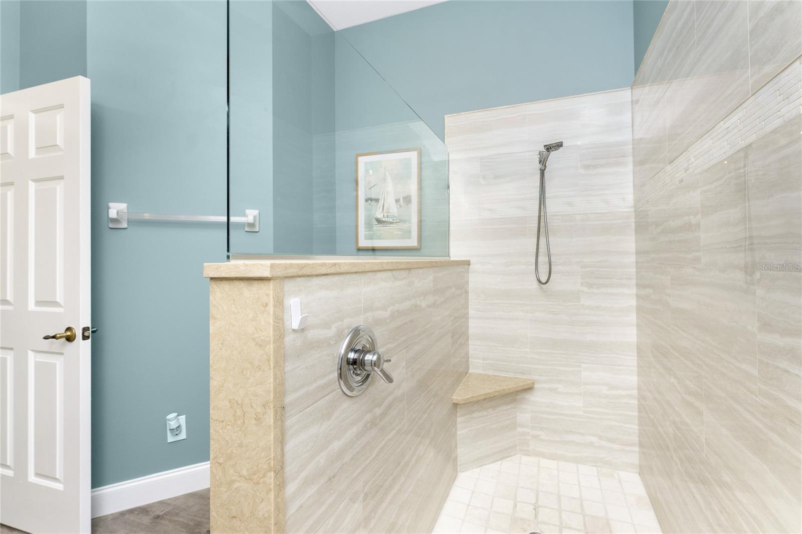 17929 COURTSIDE LANDINGS CIR