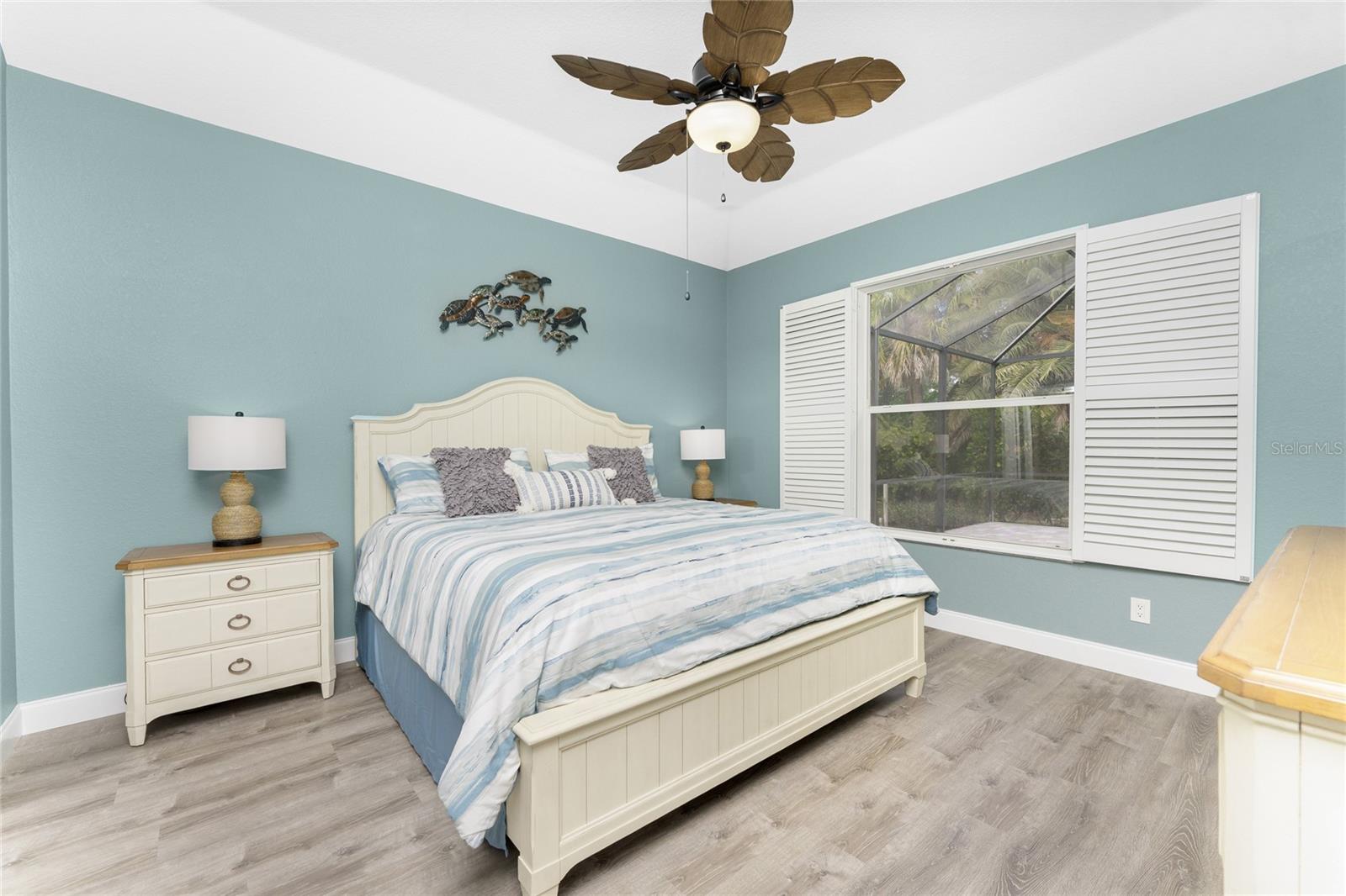 17929 COURTSIDE LANDINGS CIR