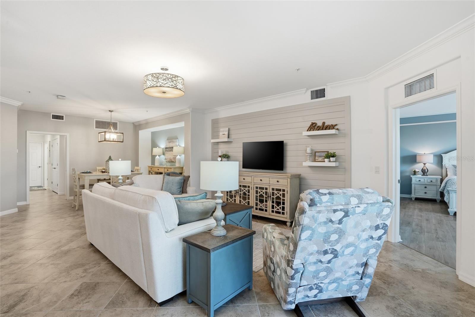 14033 BLACK BEAUTY DR #512