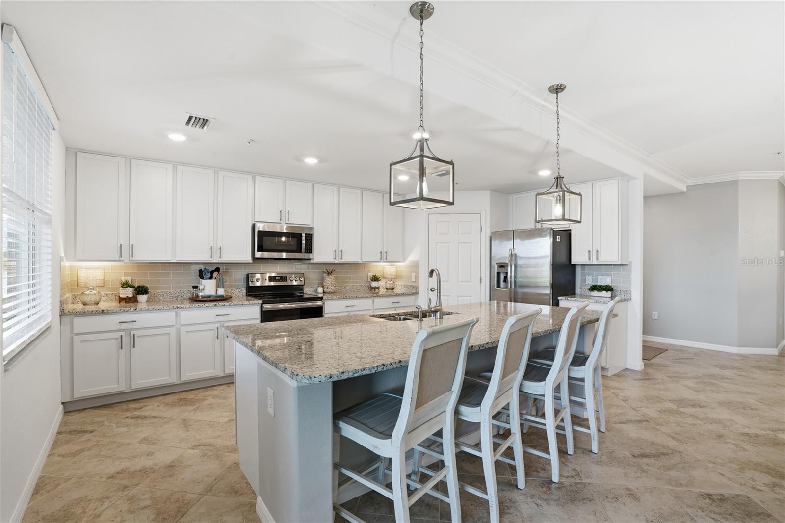 14033 BLACK BEAUTY DR #512