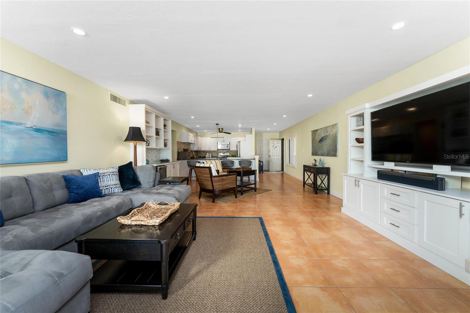 3230 SOUTH SHORE DR #33B