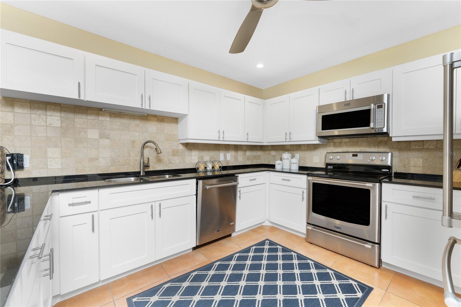 3230 SOUTH SHORE DR #33B