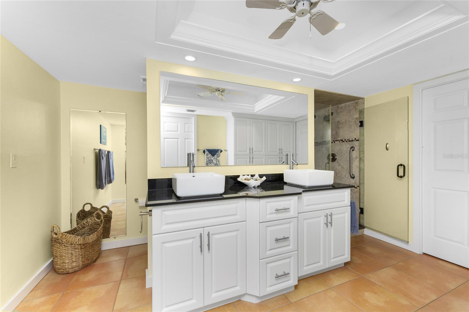 3230 SOUTH SHORE DR #33B