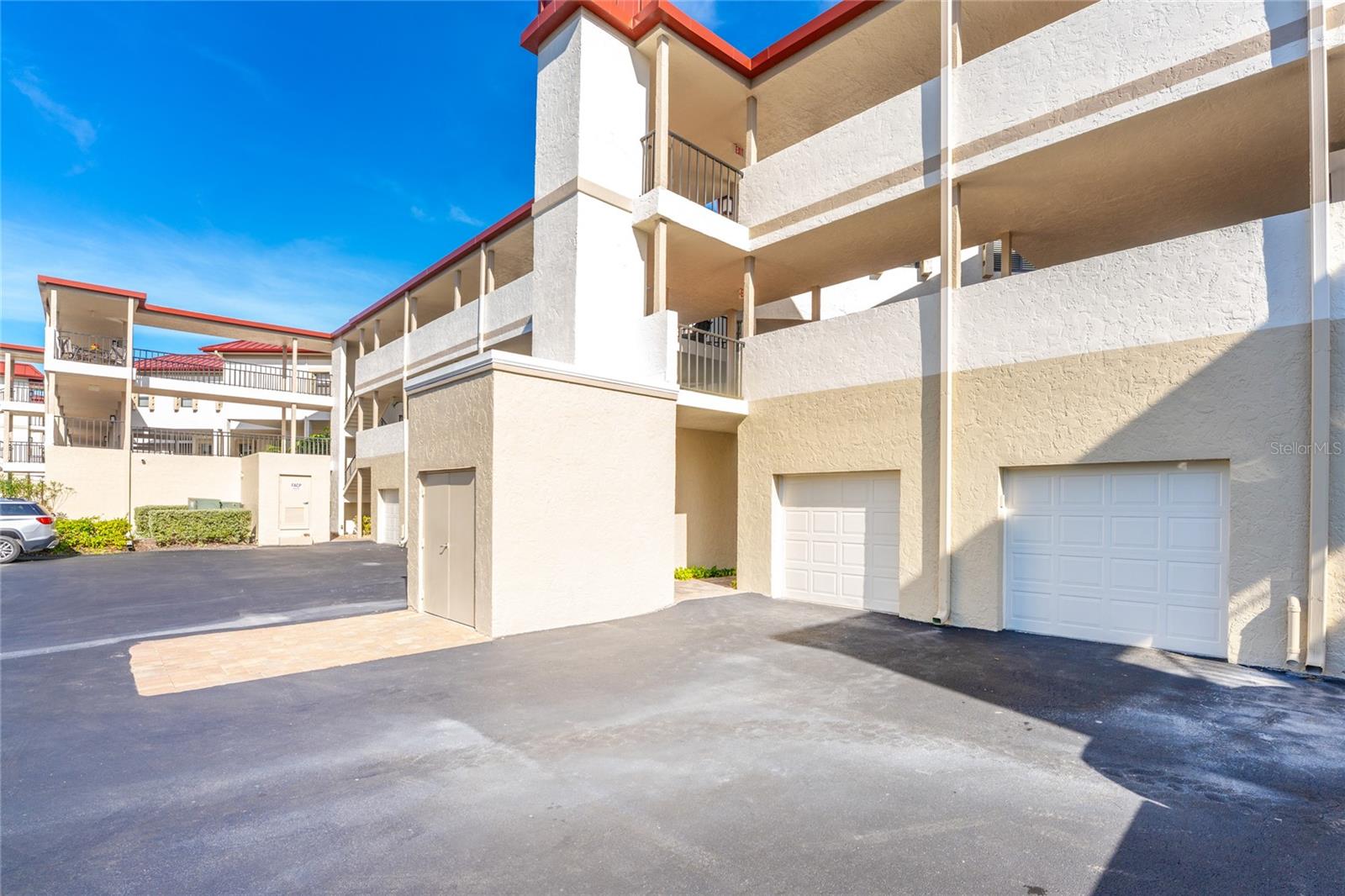 3230 SOUTH SHORE DR #33B