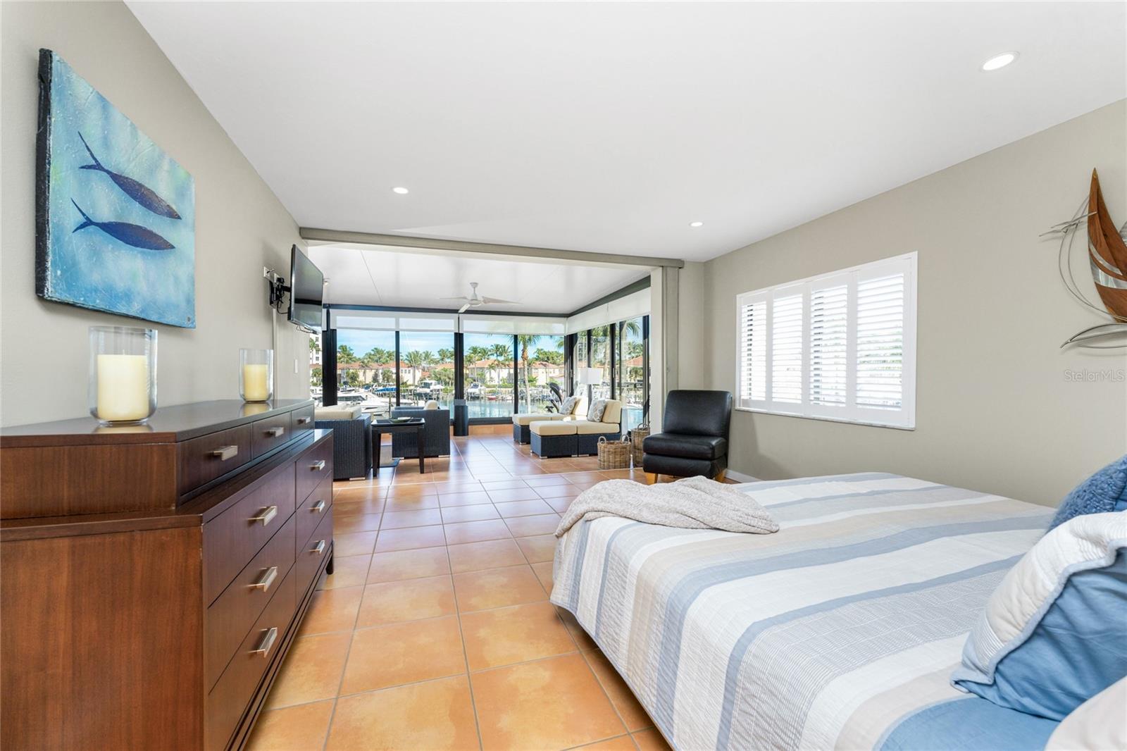 3230 SOUTH SHORE DR #33B