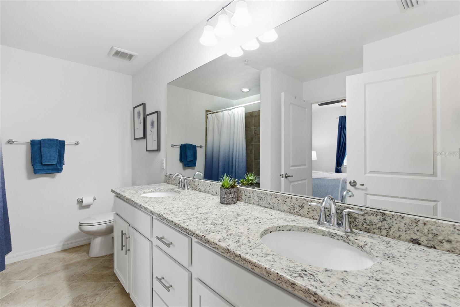 14041 HERITAGE LANDING BLVD #611