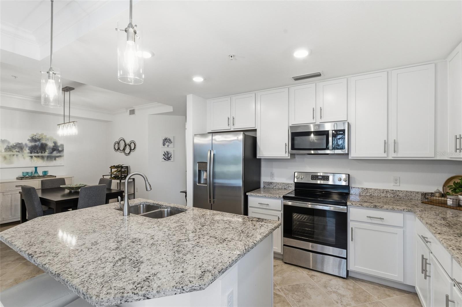 14041 HERITAGE LANDING BLVD #611