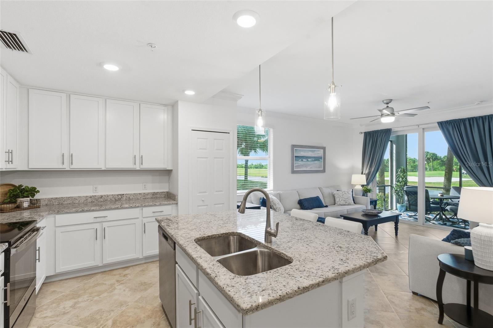 14041 HERITAGE LANDING BLVD #611