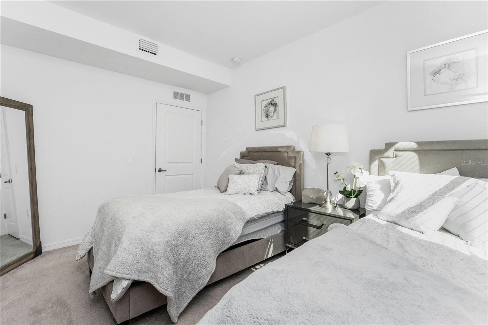 14673 SYCAMORE CT #3512