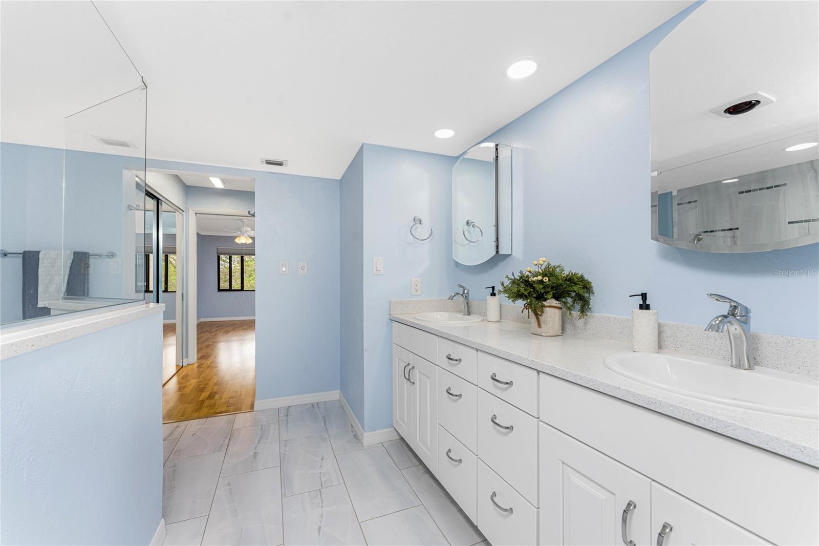 1610 ISLAMORADA BLVD #64C