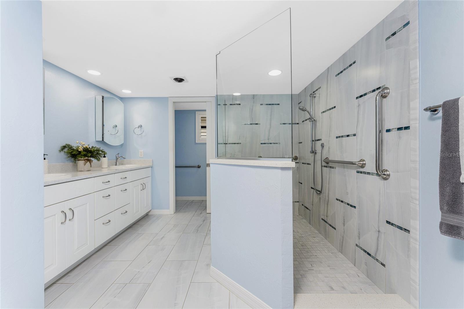 1610 ISLAMORADA BLVD #64C