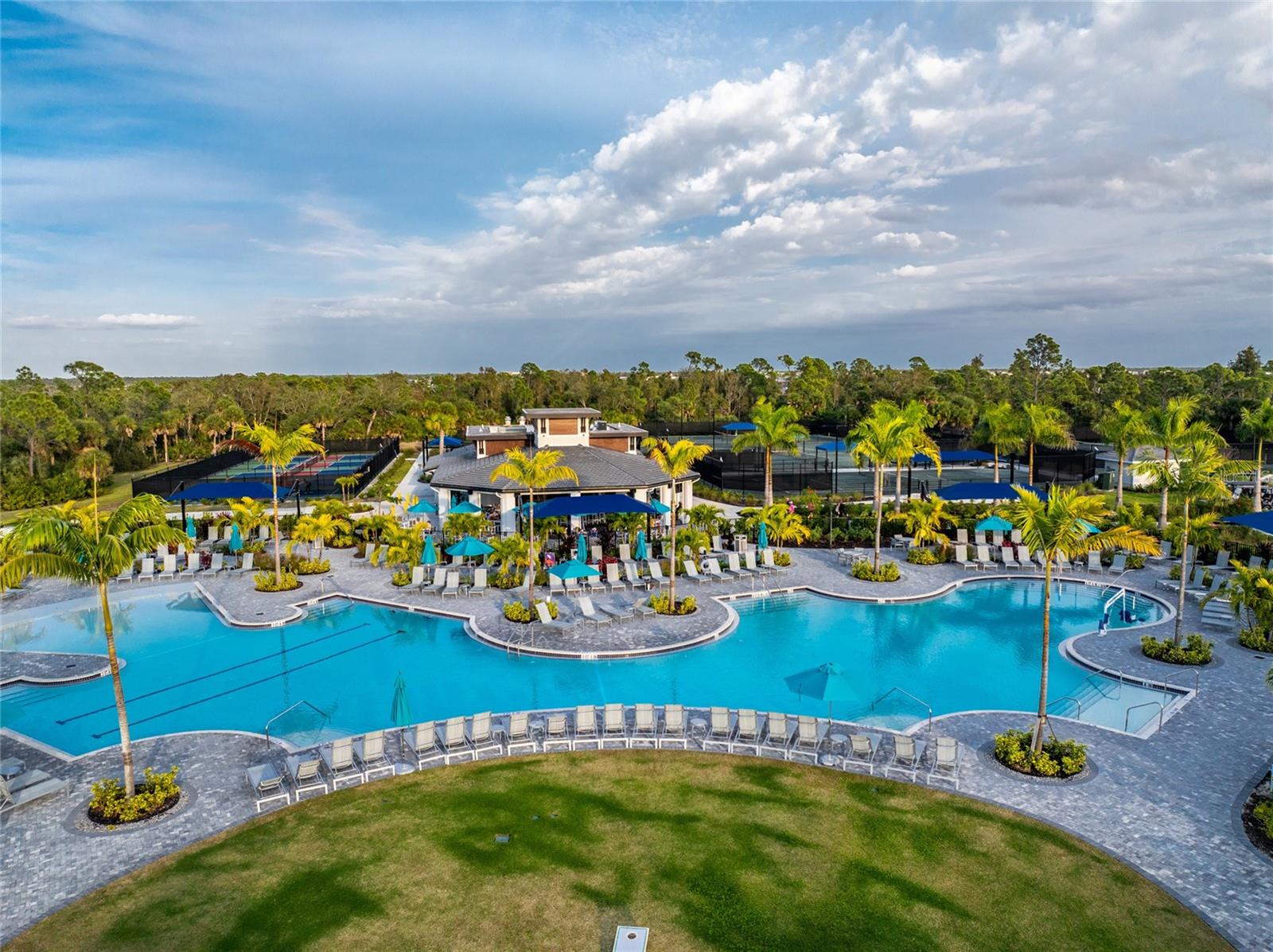 12440 WELLEN GOLF ST #106