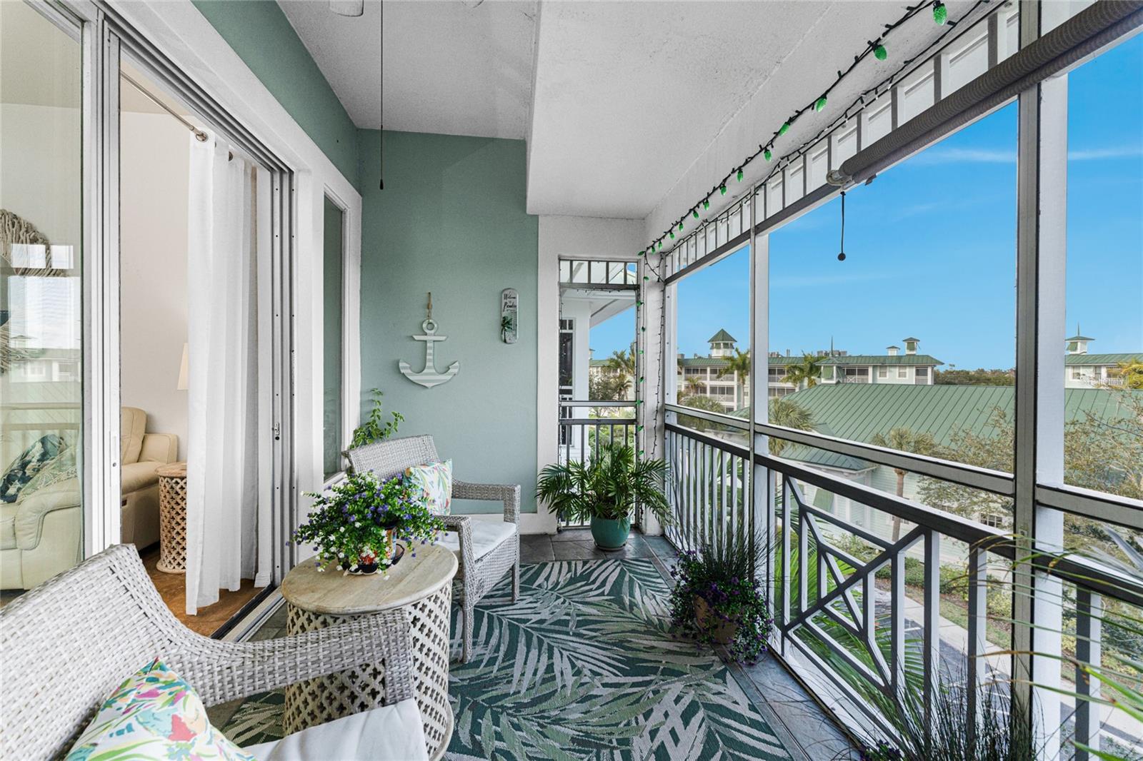 5117 MELBOURNE ST #B304