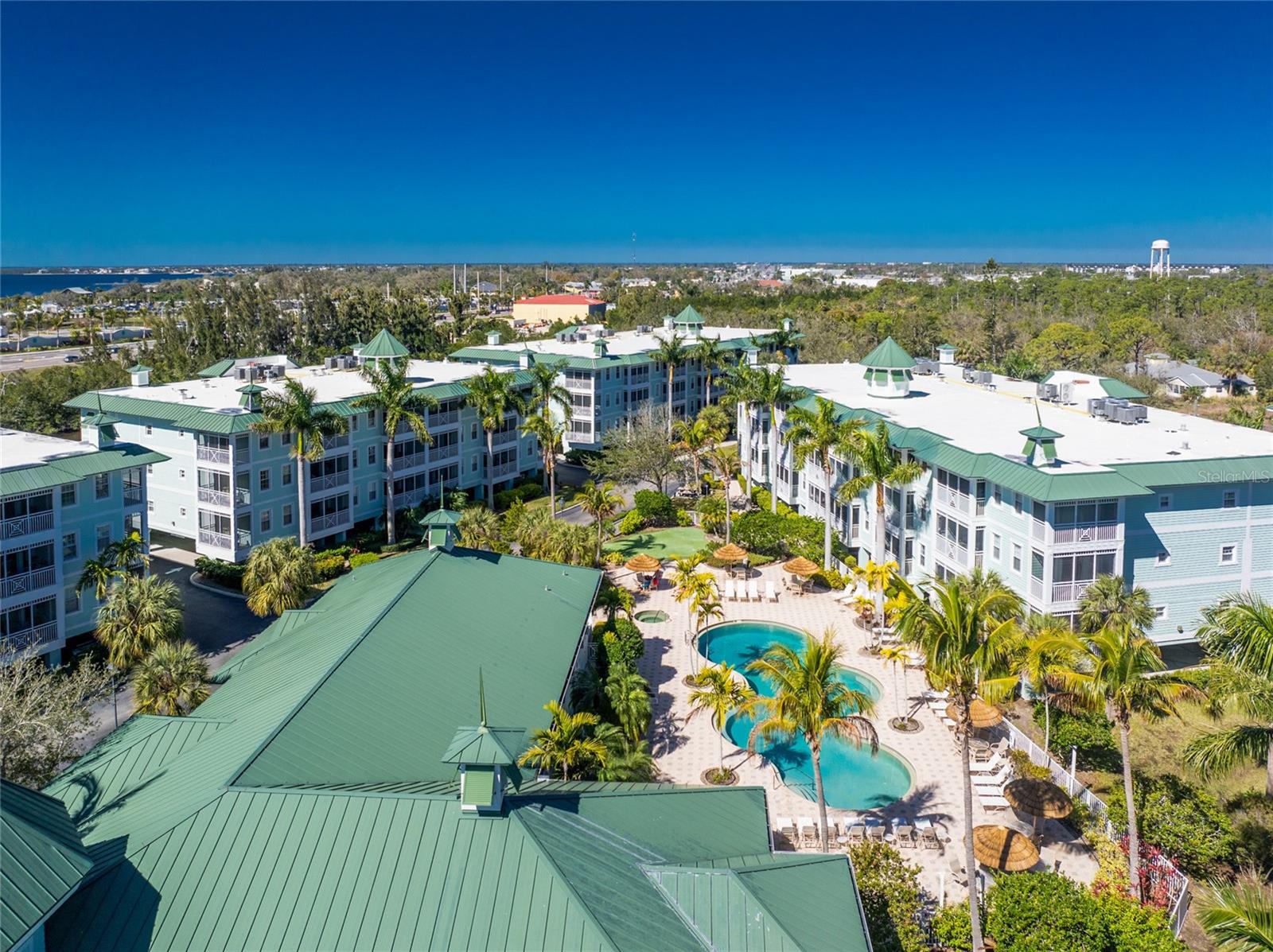 5117 MELBOURNE ST #B304