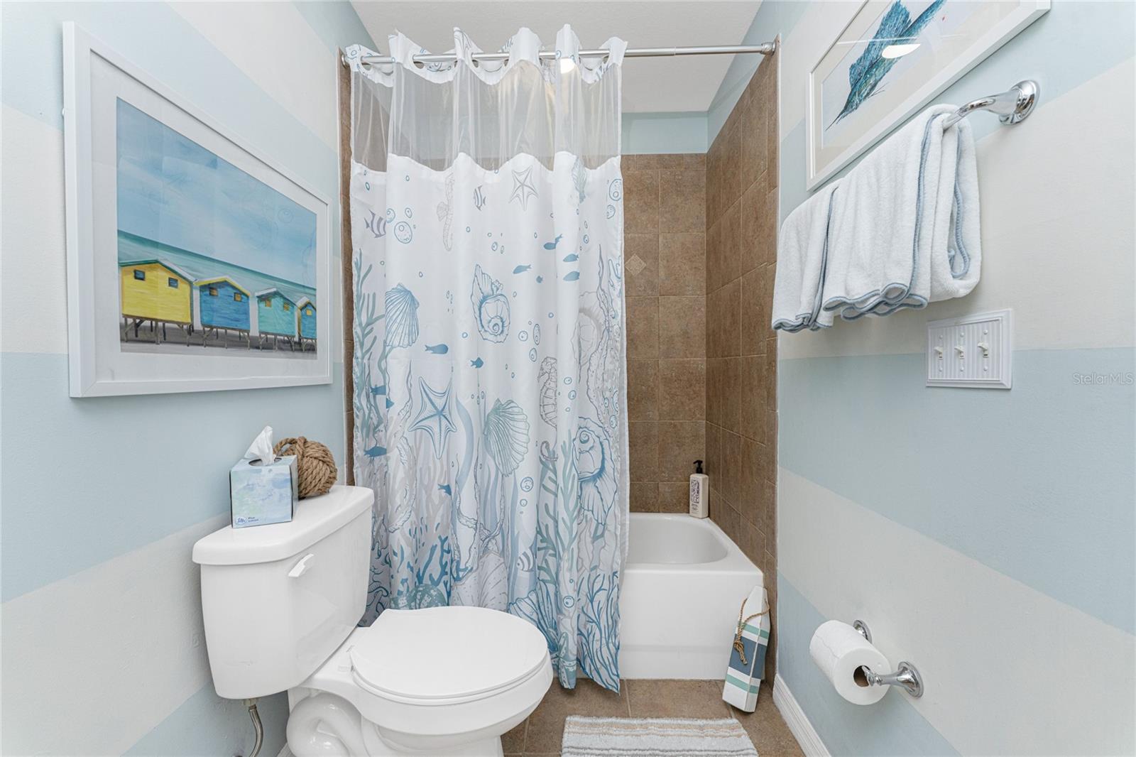 5117 MELBOURNE ST #B304