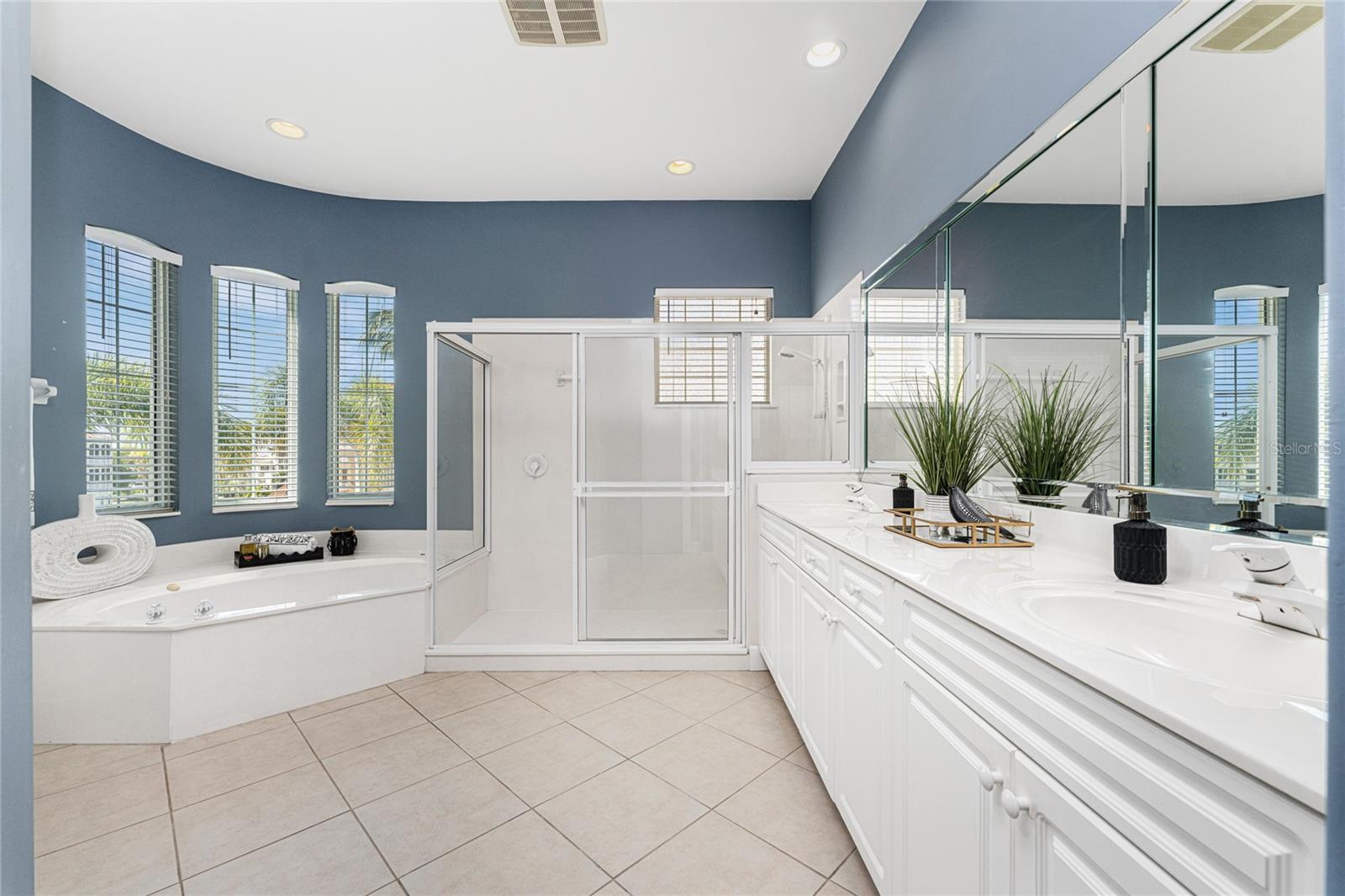 3464 SUNSET KEY CIR #103