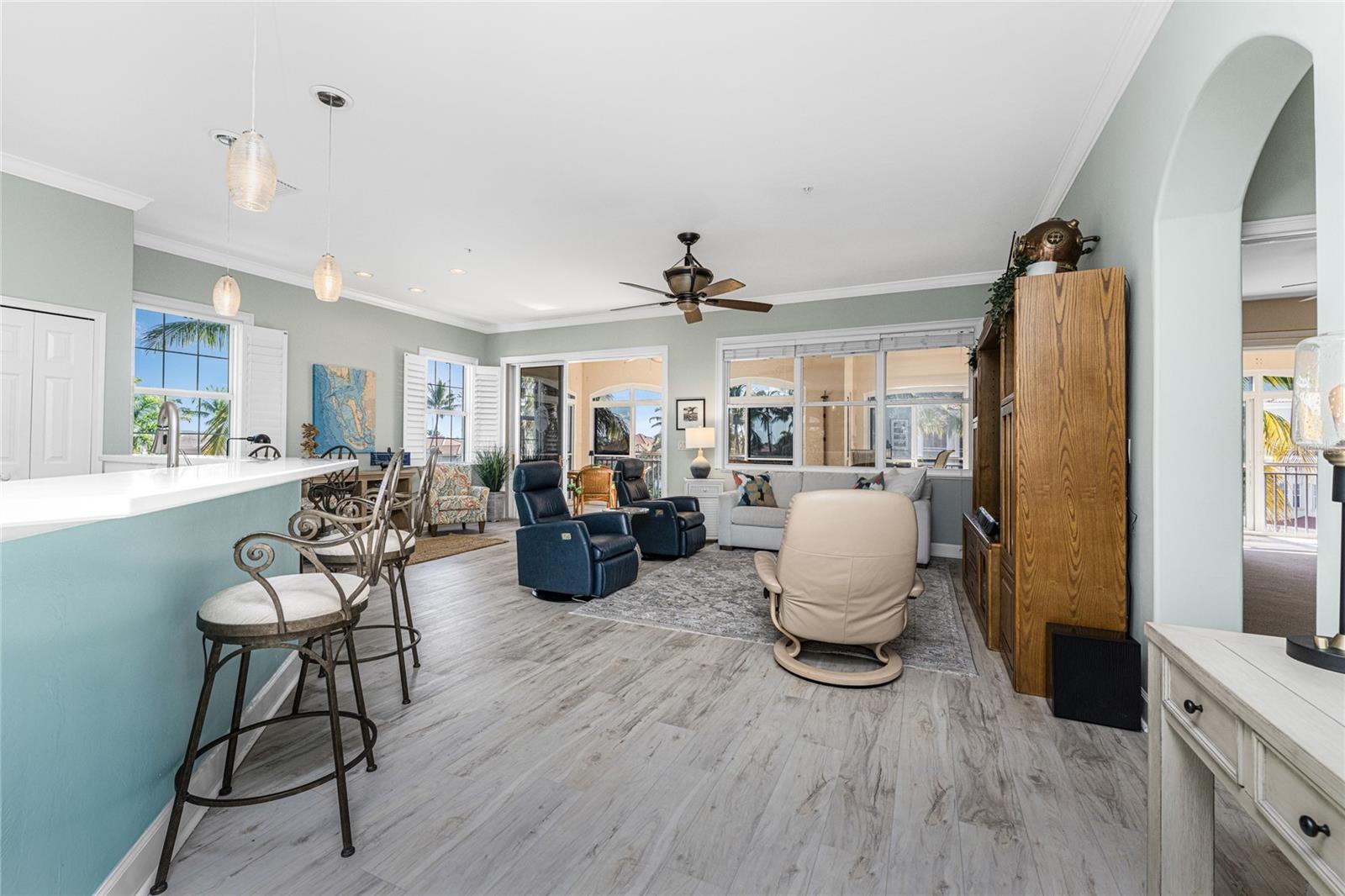 3464 SUNSET KEY CIR #103