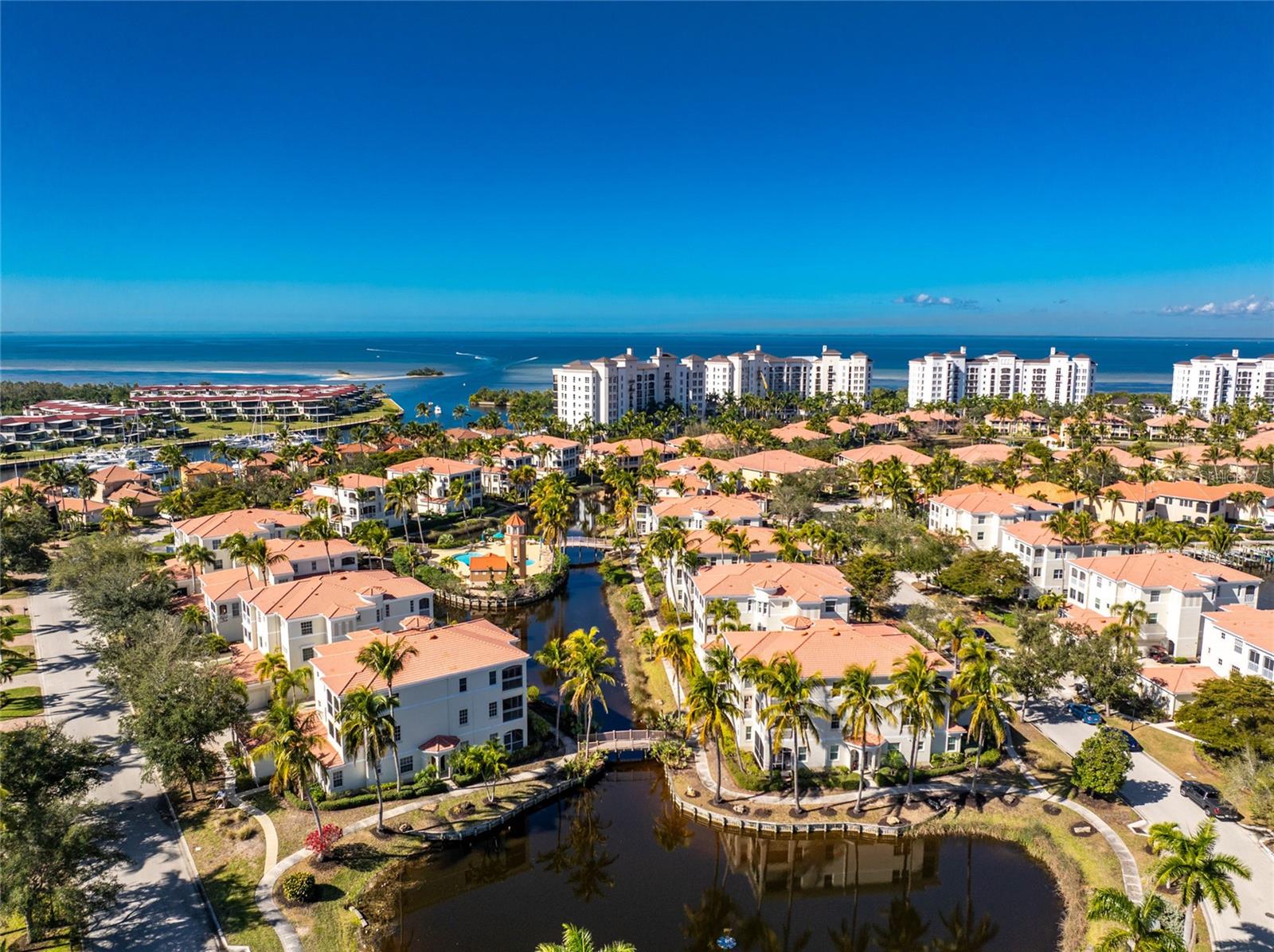 3464 SUNSET KEY CIR #103