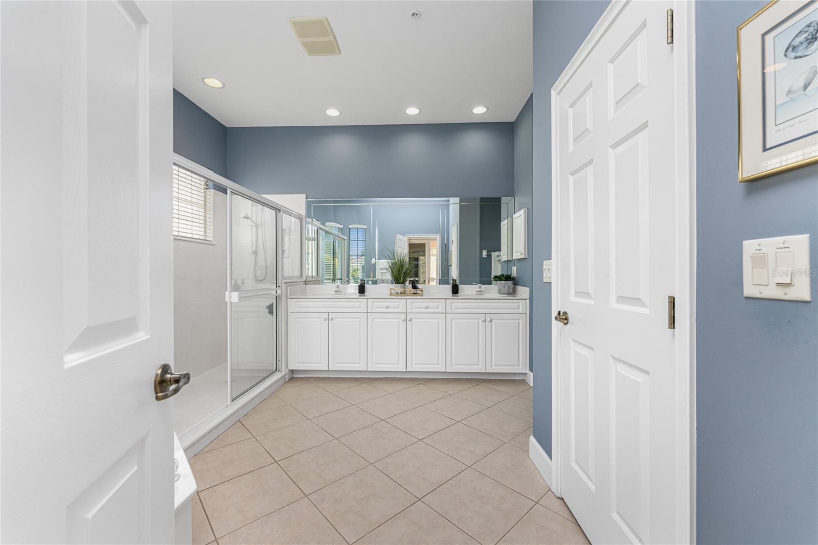 3464 SUNSET KEY CIR #103