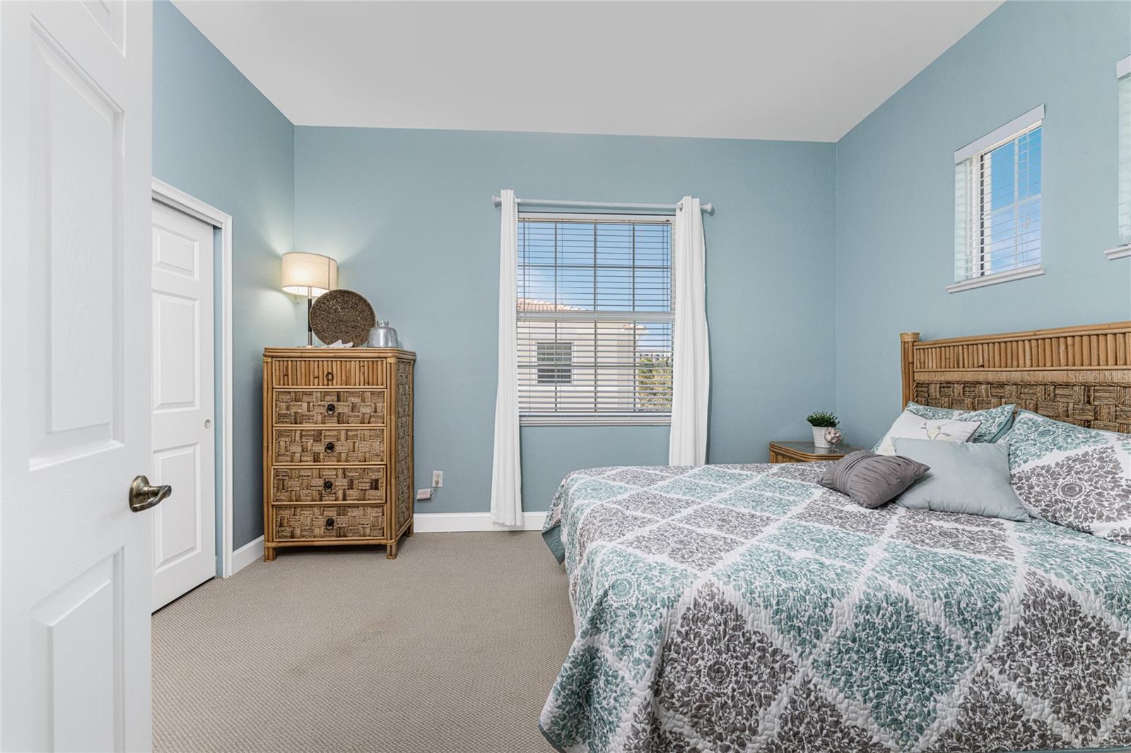 3464 SUNSET KEY CIR #103