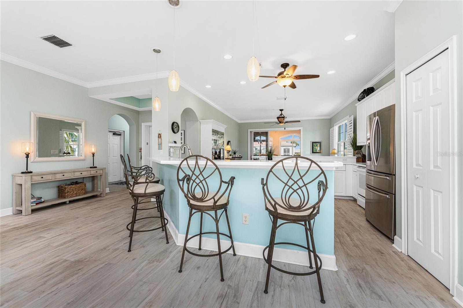 3464 SUNSET KEY CIR #103