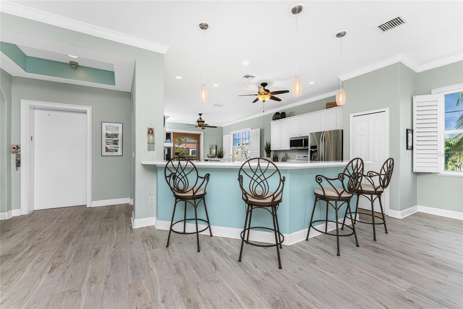 3464 SUNSET KEY CIR #103