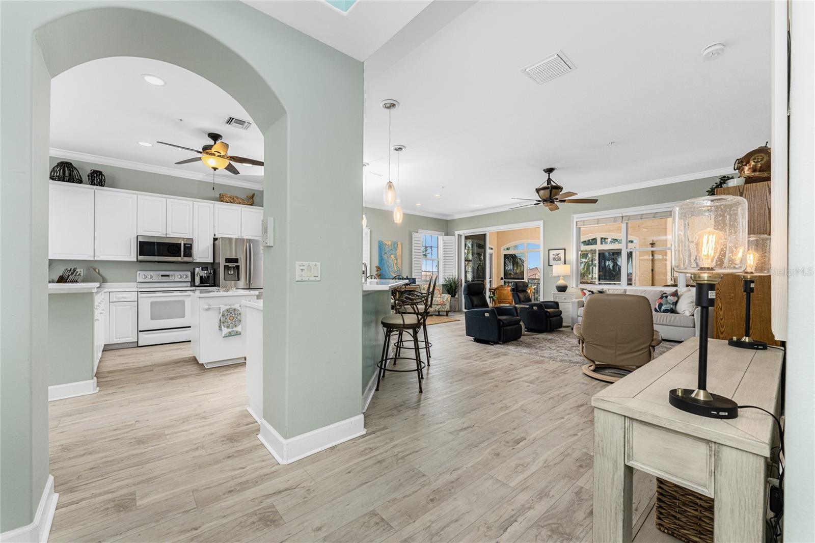 3464 SUNSET KEY CIR #103