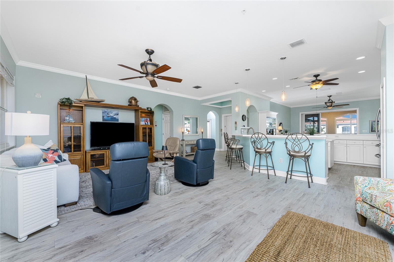 3464 SUNSET KEY CIR #103